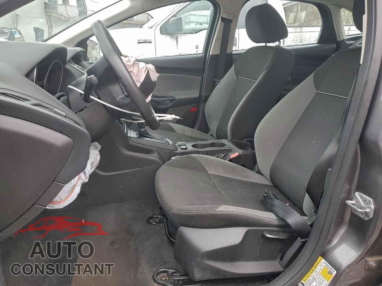 FORD FOCUS 2014 - 1FADP3E26EL177169