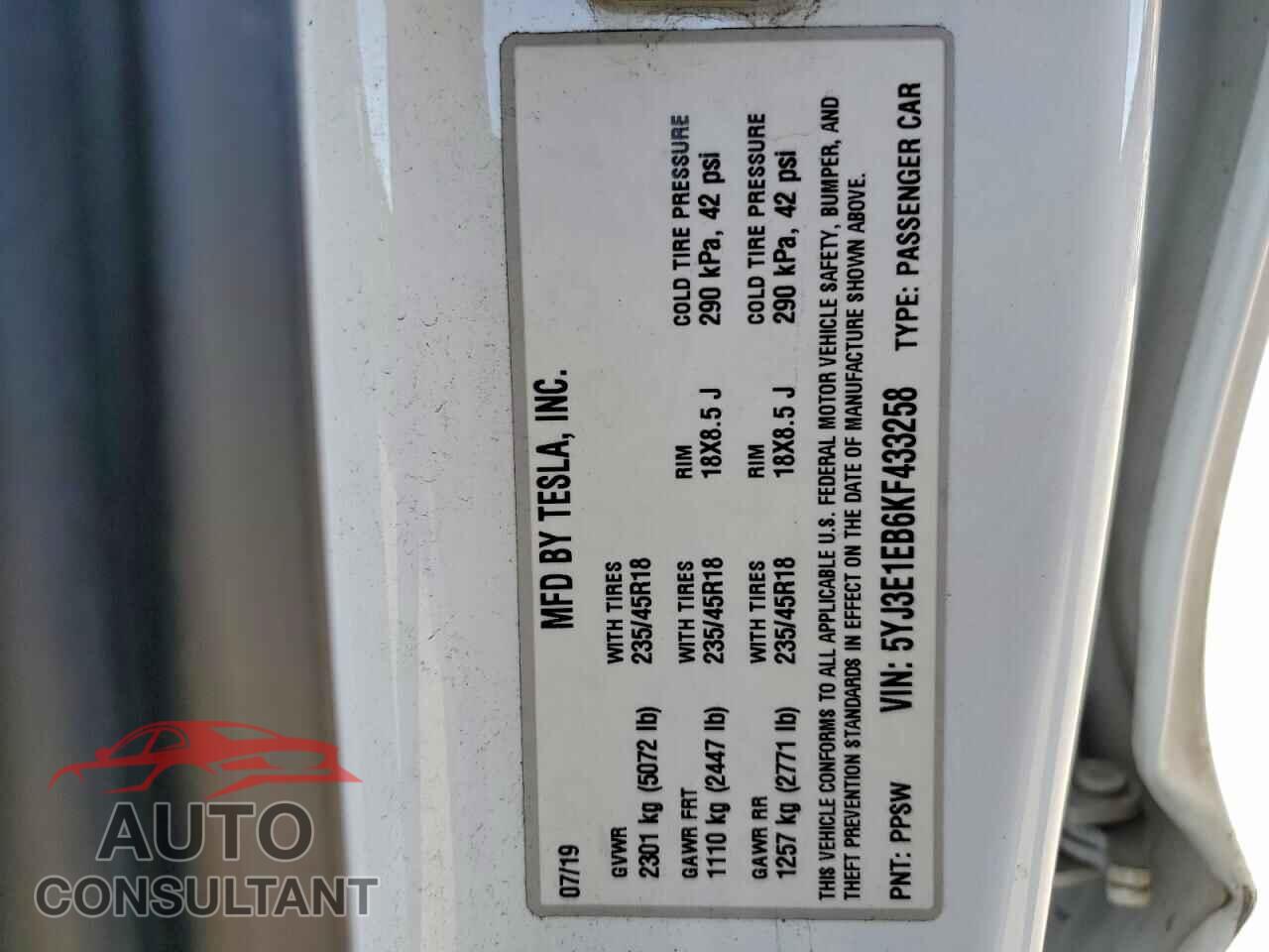 TESLA MODEL 3 2019 - 5YJ3E1EB6KF433258