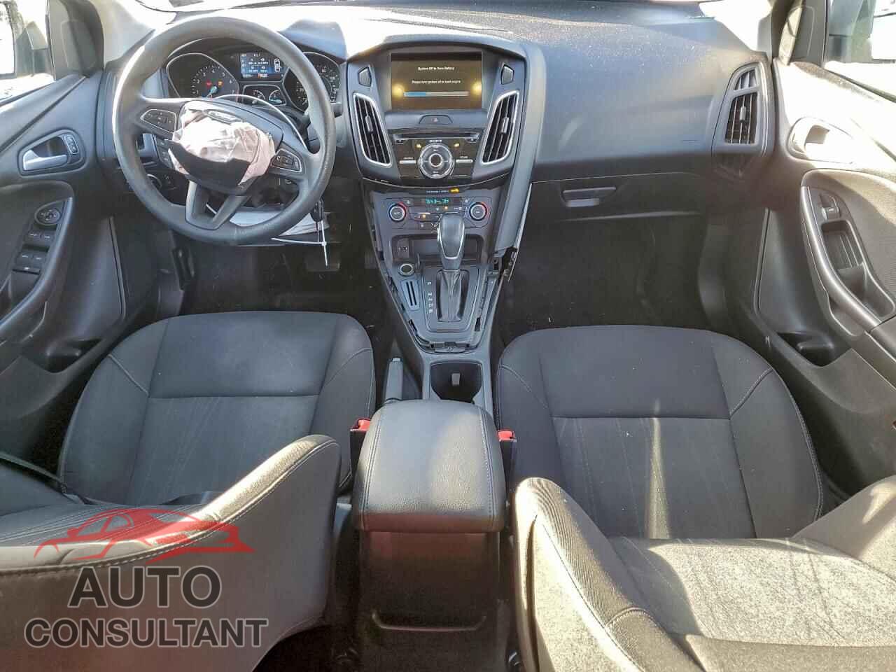 FORD FOCUS 2017 - 1FADP3H29HL282658
