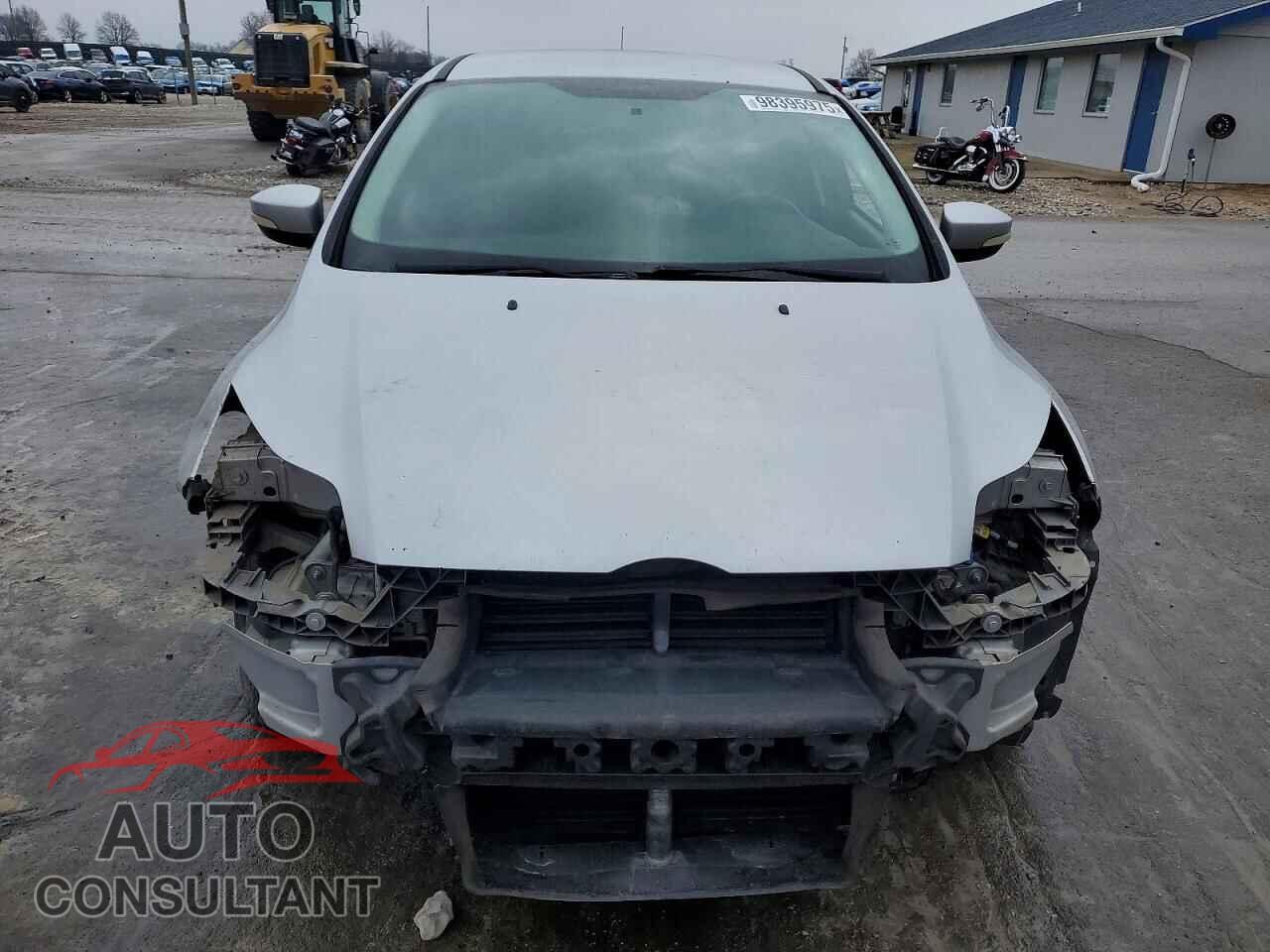 FORD FOCUS 2014 - 1FADP3F27EL338868