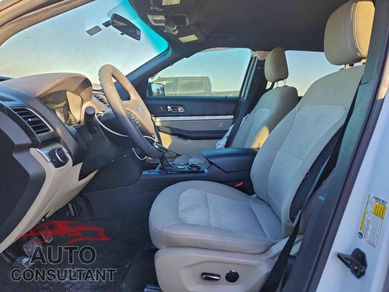 FORD EXPLORER 2018 - 1FM5K7B81JGB07624