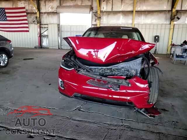 TESLA MODEL X 2016 - 5YJXCBE21GF005585
