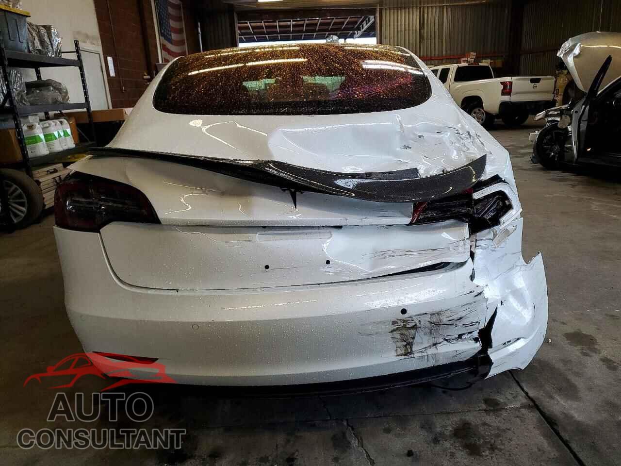 TESLA MODEL 3 2018 - 5YJ3E1EA1JF012375