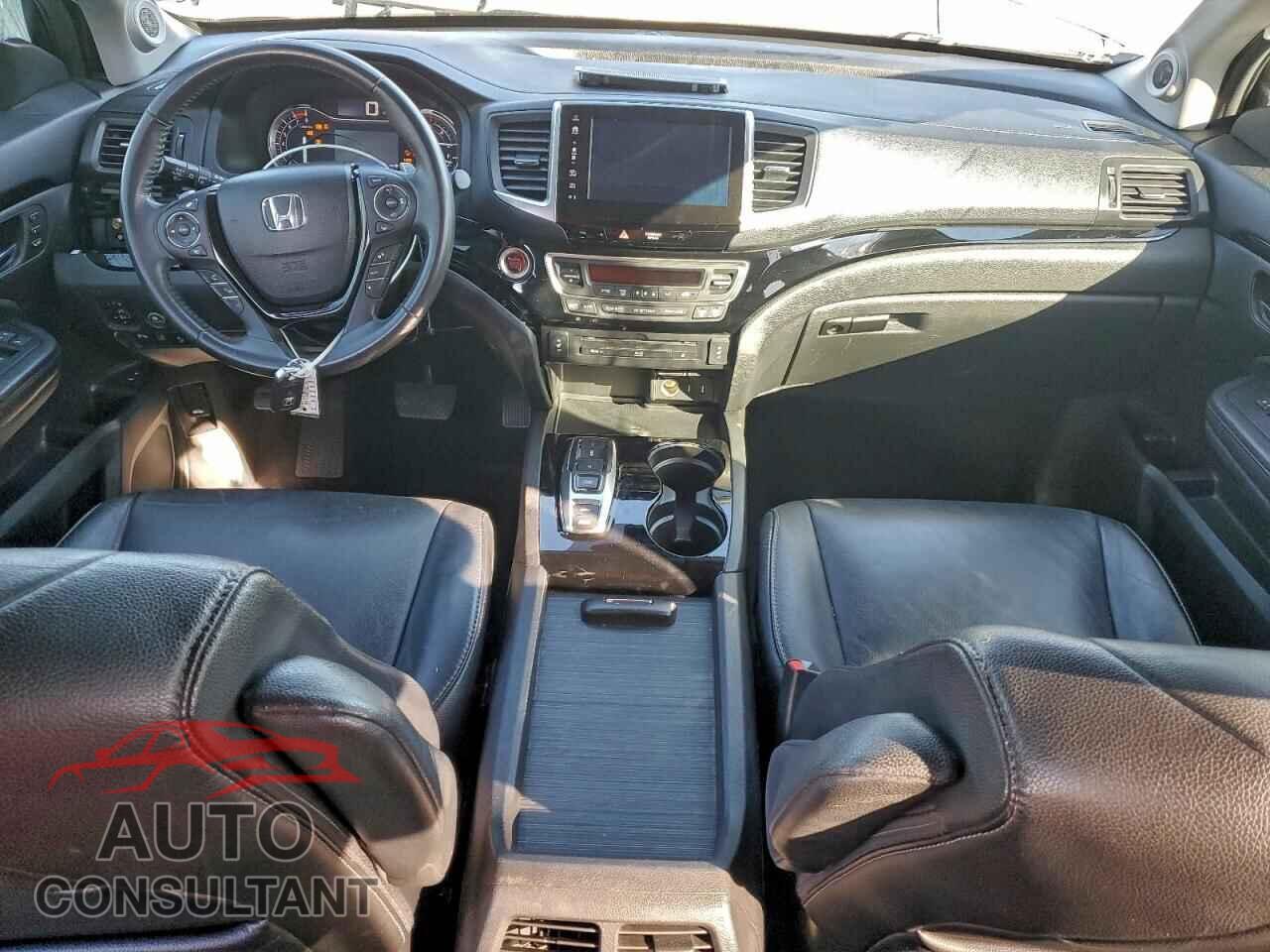 HONDA PILOT 2017 - 5FNYF5H96HB026875