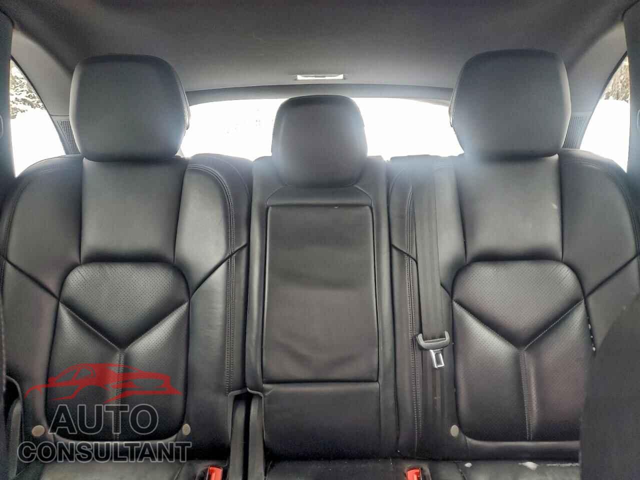 PORSCHE CAYENNE 2017 - WP1AE2A20HLA70897