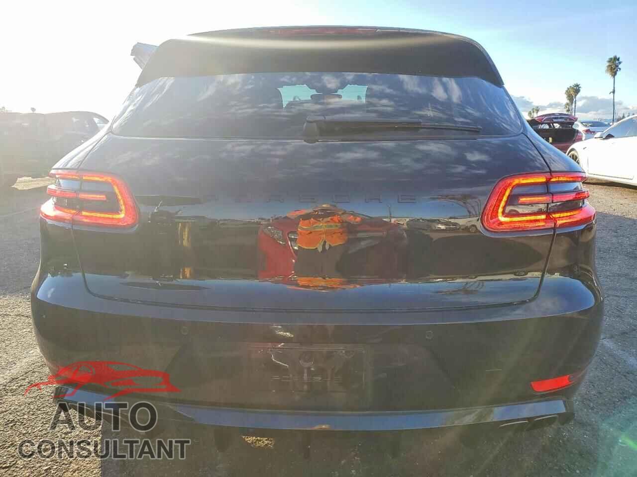 PORSCHE MACAN 2016 - WP1AF2A59GLB95273