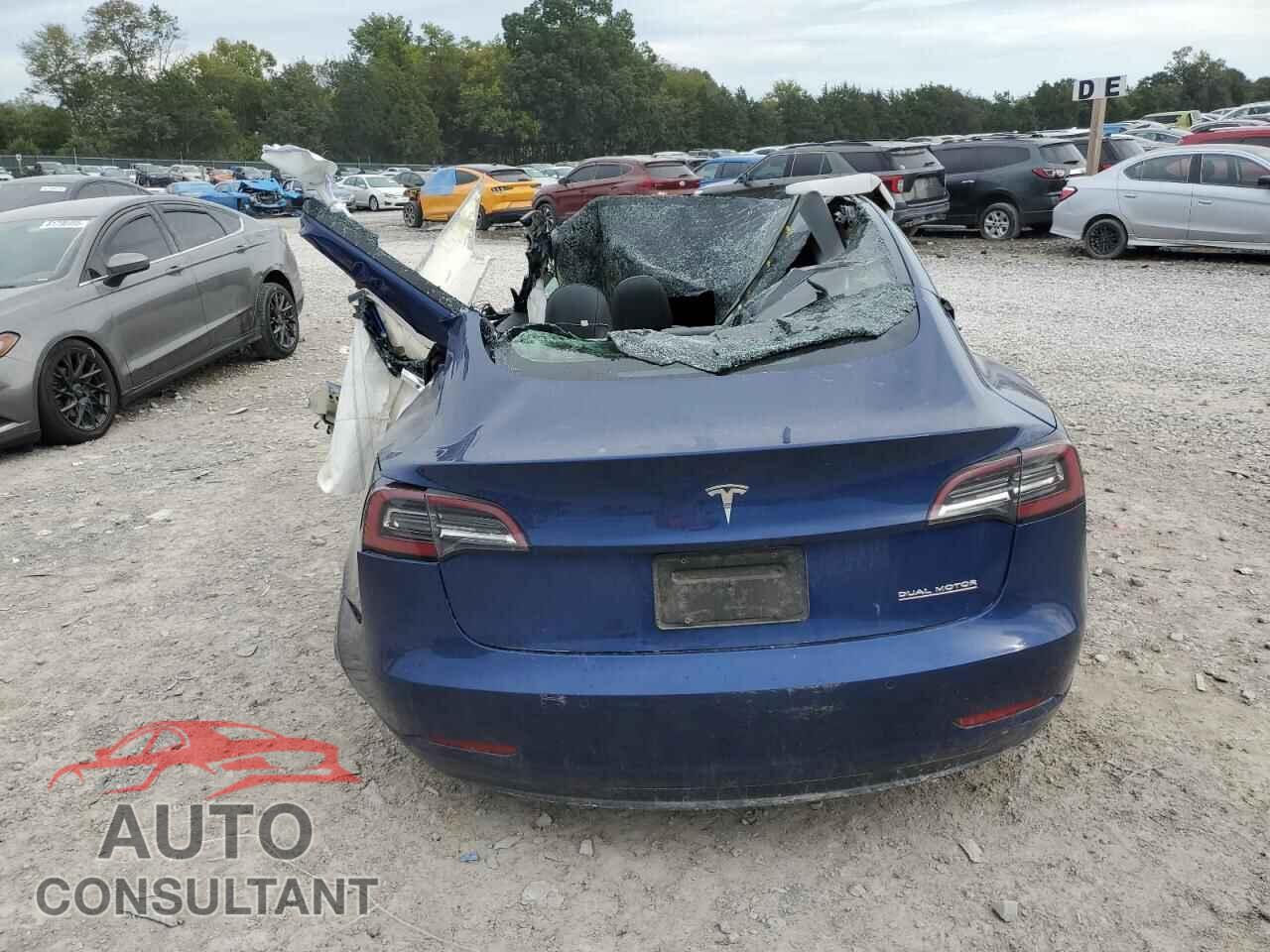 TESLA MODEL 3 2019 - 5YJ3E1EB4KF433825