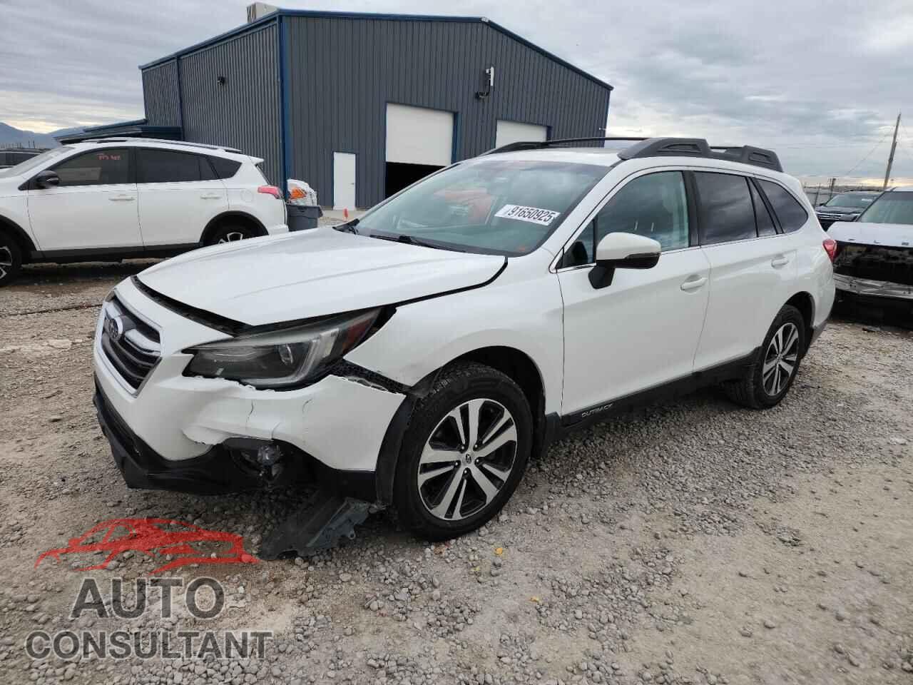 SUBARU OUTBACK 2018 - 4S4BSANC4J3335172