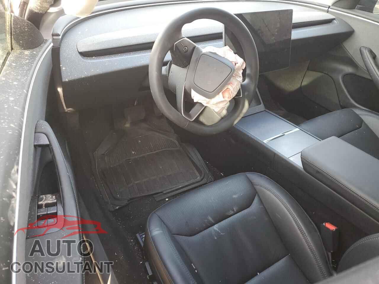 TESLA MODEL 3 2024 - 5YJ3E1EA5RF772093