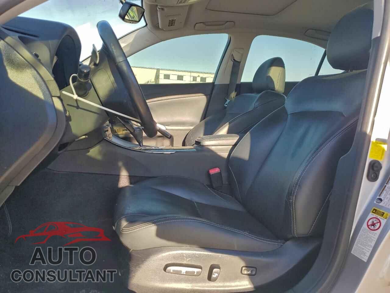 LEXUS IS 2012 - JTHBF5C23C5163071