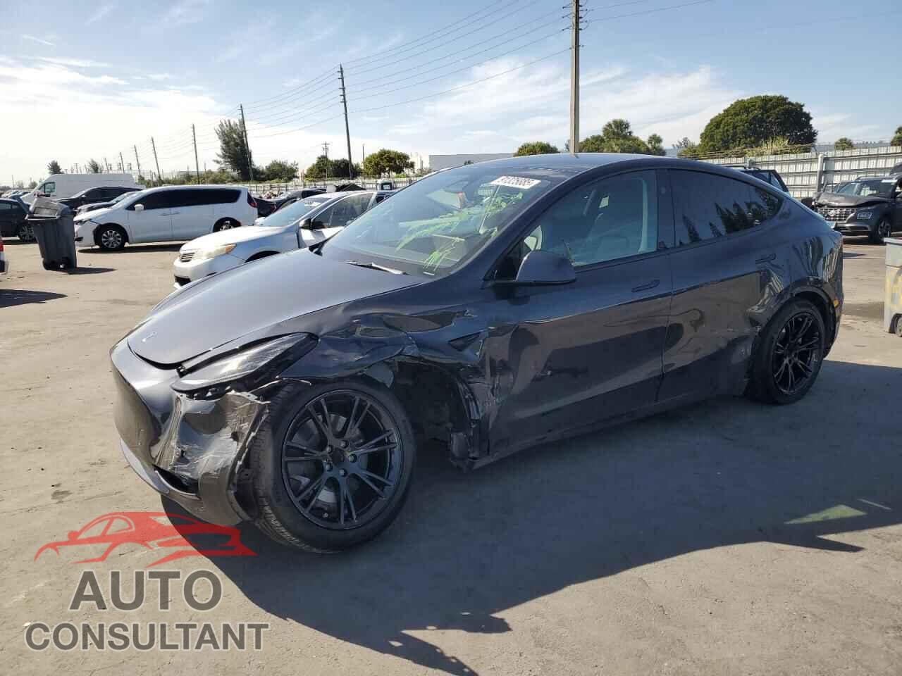 TESLA MODEL Y 2024 - 7SAYGDED3RF036722