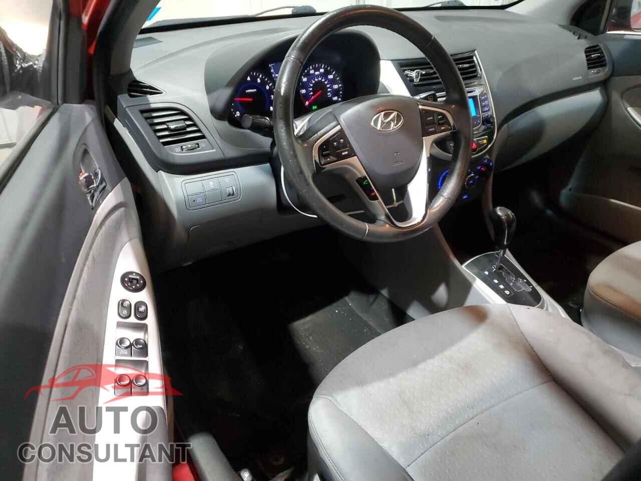 HYUNDAI ACCENT 2013 - KMHCU5AE4DU100024