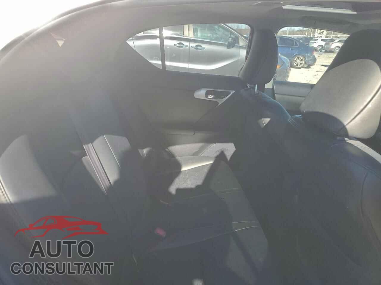 LEXUS CT 200 2012 - JTHKD5BH6C2099802