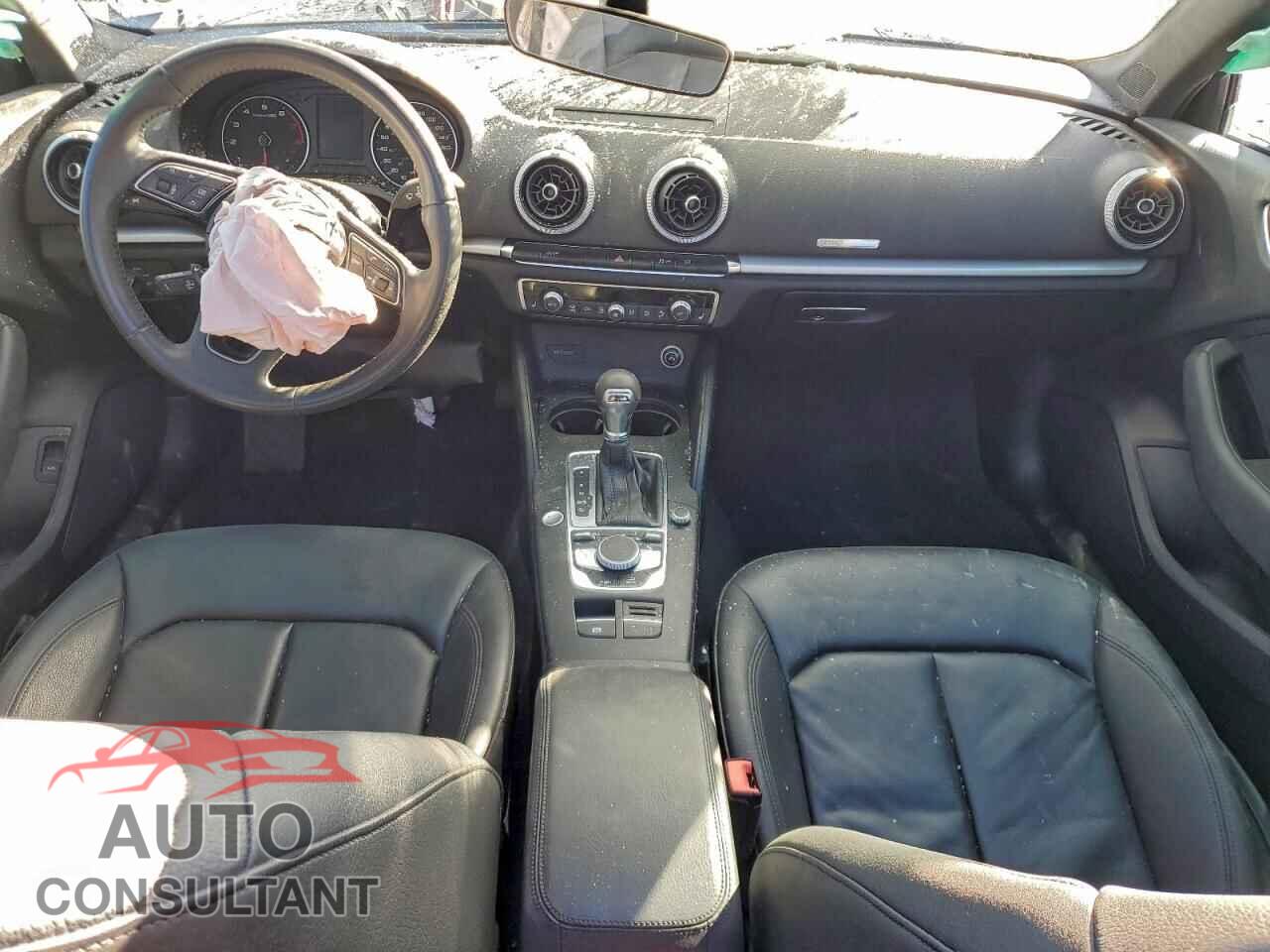 AUDI A3 2018 - WAUAUGFF2J1017033