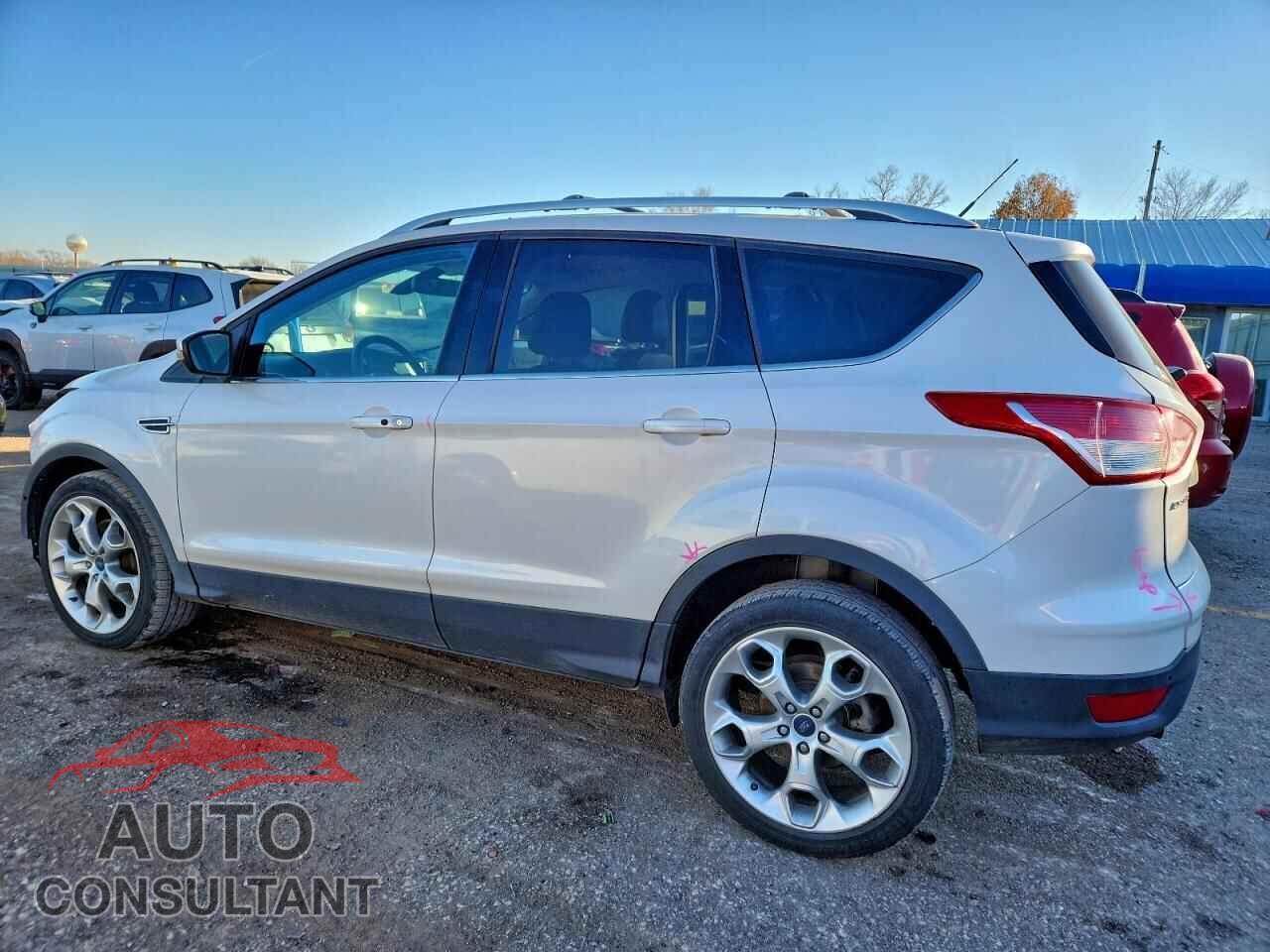 FORD ESCAPE 2013 - 1FMCU0J90DUC14186