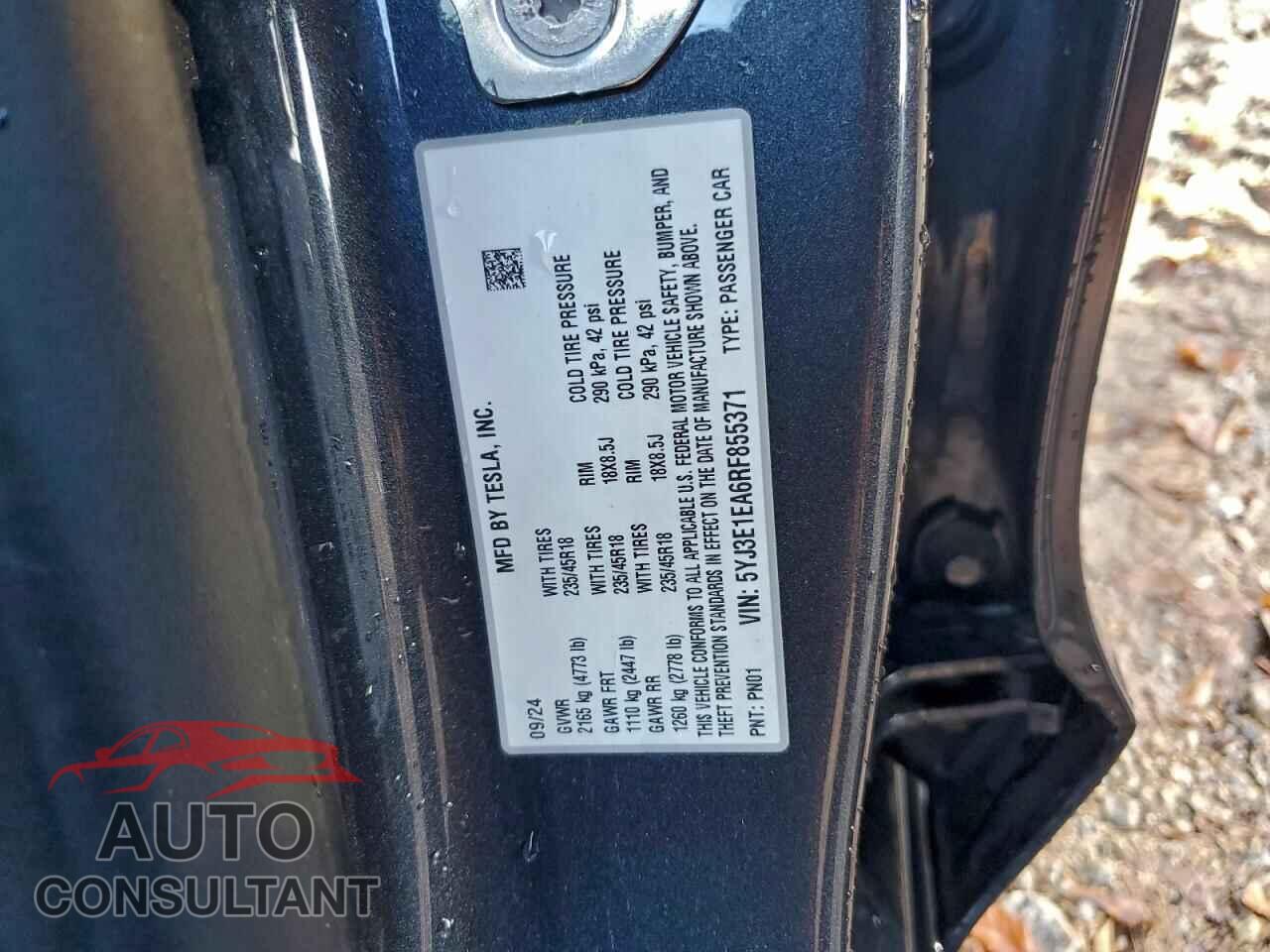 TESLA MODEL 3 2024 - 5YJ3E1EA6RF855371