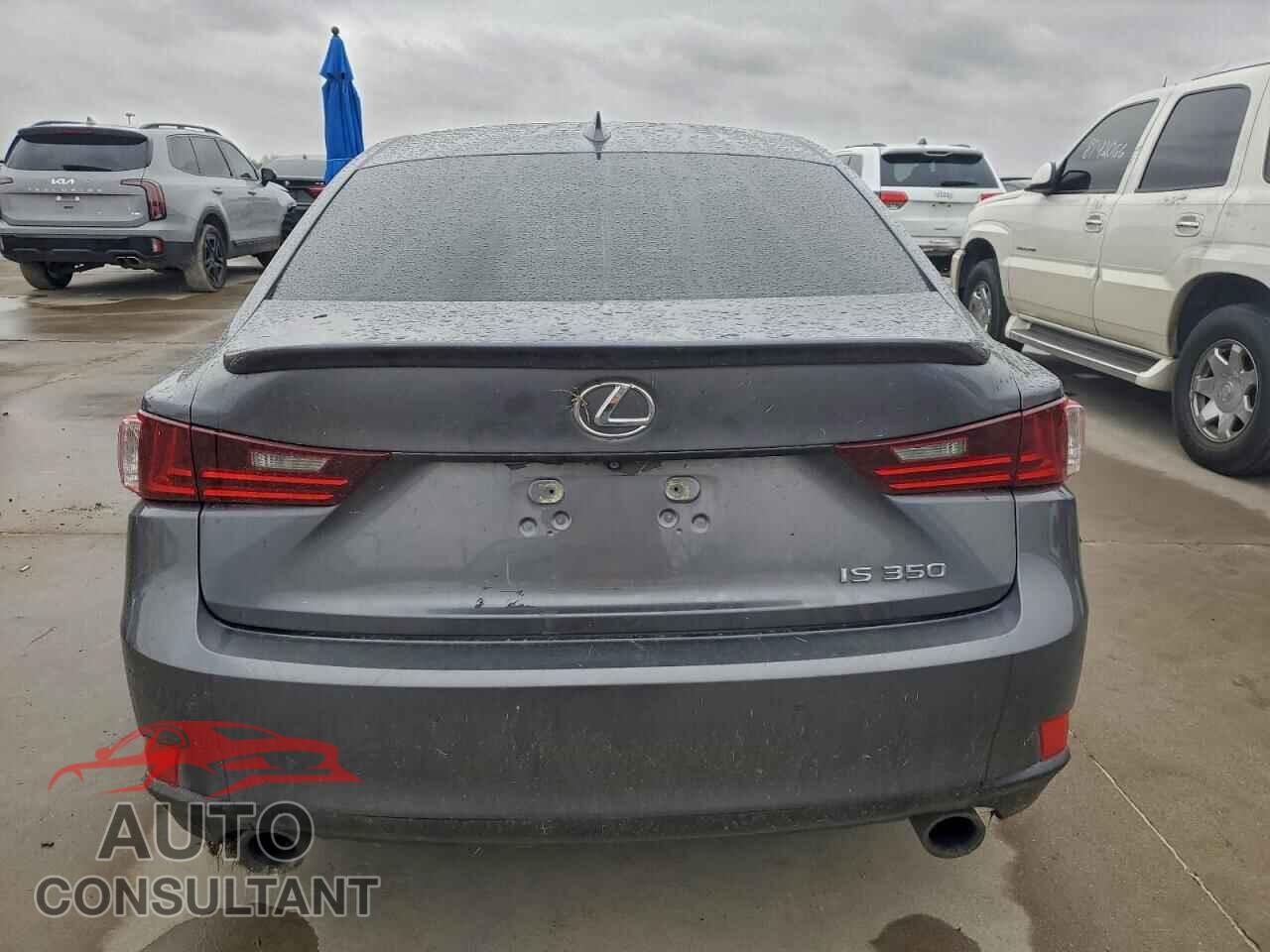 LEXUS IS 2014 - JTHBE1D29E5005427