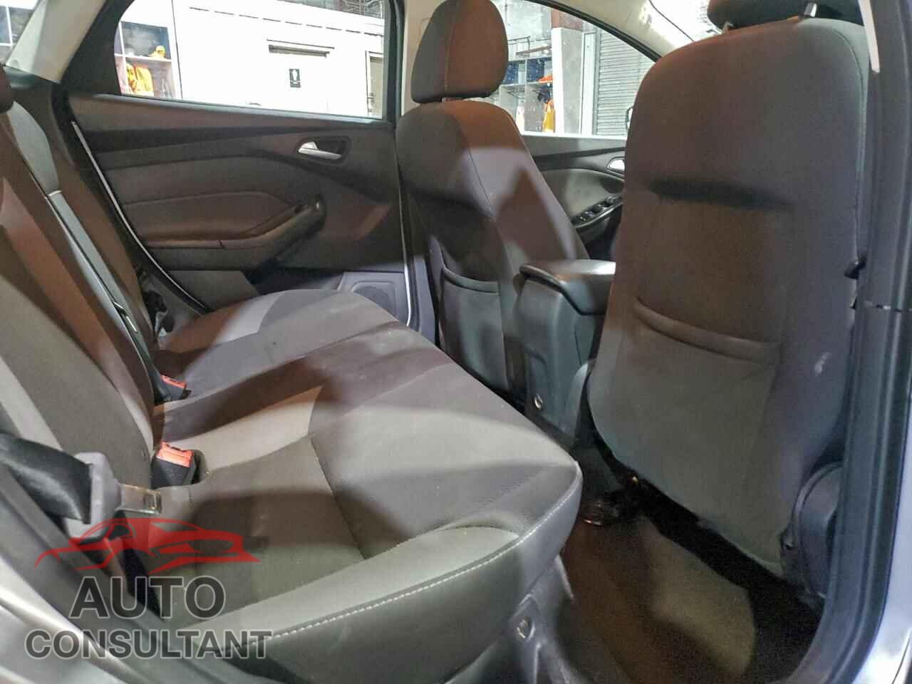 FORD FOCUS 2014 - 1FADP3F21EL101700