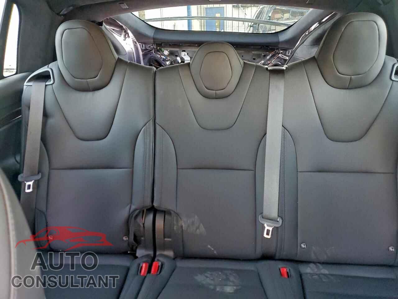 TESLA MODEL X 2024 - 7SAXCDE56RF445152
