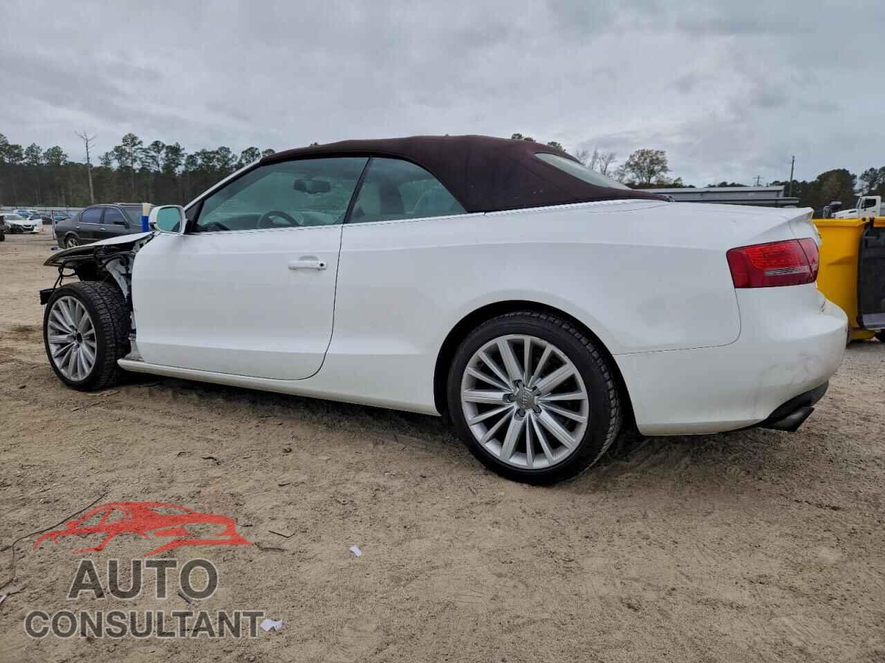 AUDI A5 2011 - WAULFAFH1BN002633