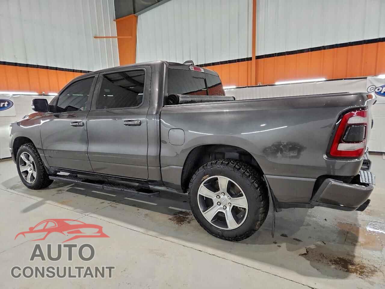 RAM 1500 2019 - 1C6SRFLT5KN890421