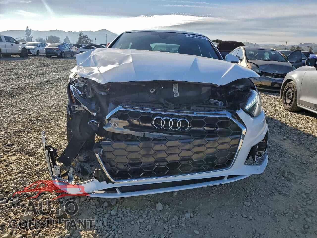 AUDI A5 2024 - WAUFACF52RA028270