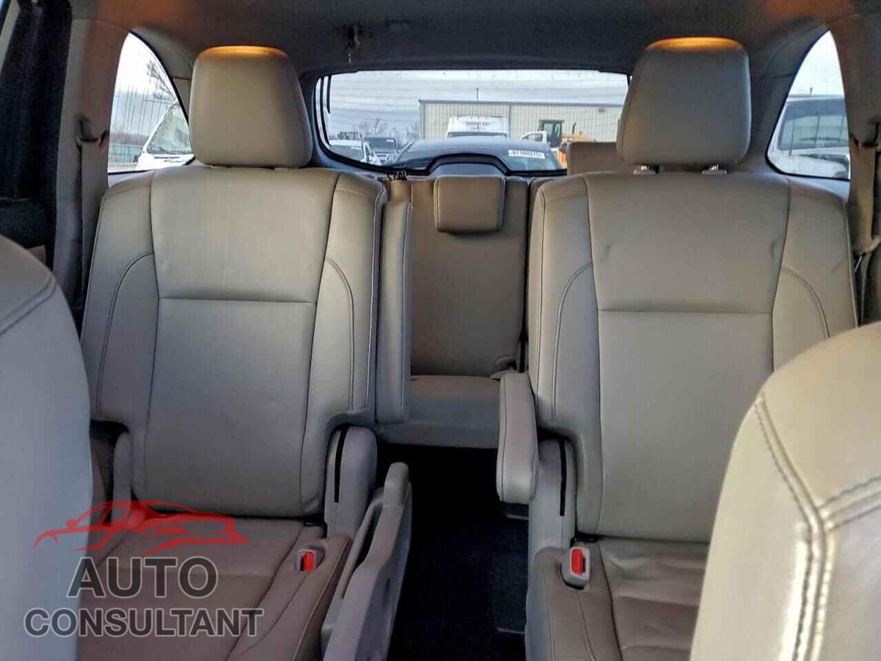 TOYOTA HIGHLANDER 2018 - 5TDJZRFH7JS560043