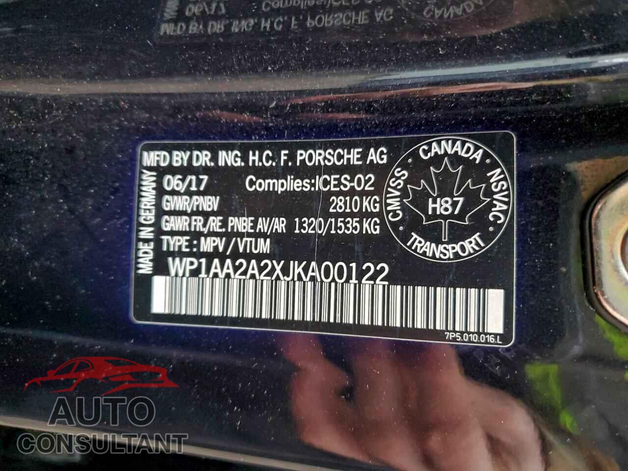 PORSCHE CAYENNE 2018 - WP1AA2A2XJKA00122