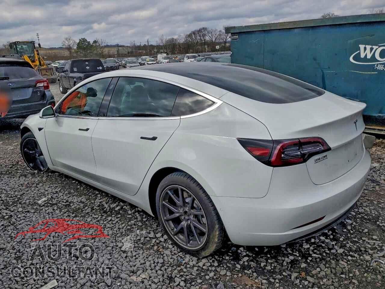 TESLA MODEL 3 2018 - 5YJ3E1EB9JF096969