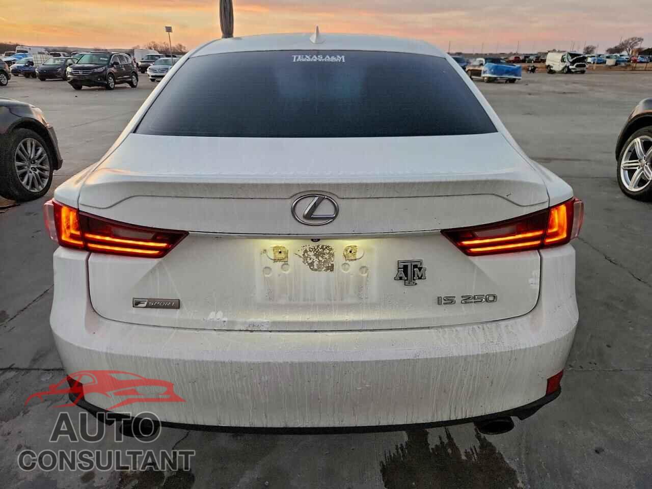 LEXUS IS 2015 - JTHBF1D21F5065278