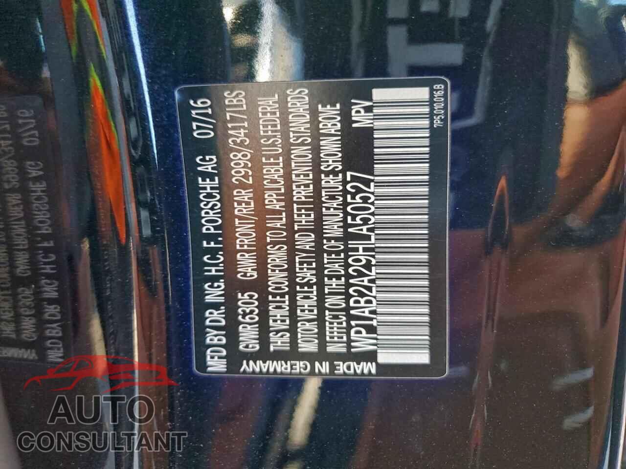 PORSCHE CAYENNE 2017 - WP1AB2A29HLA50527