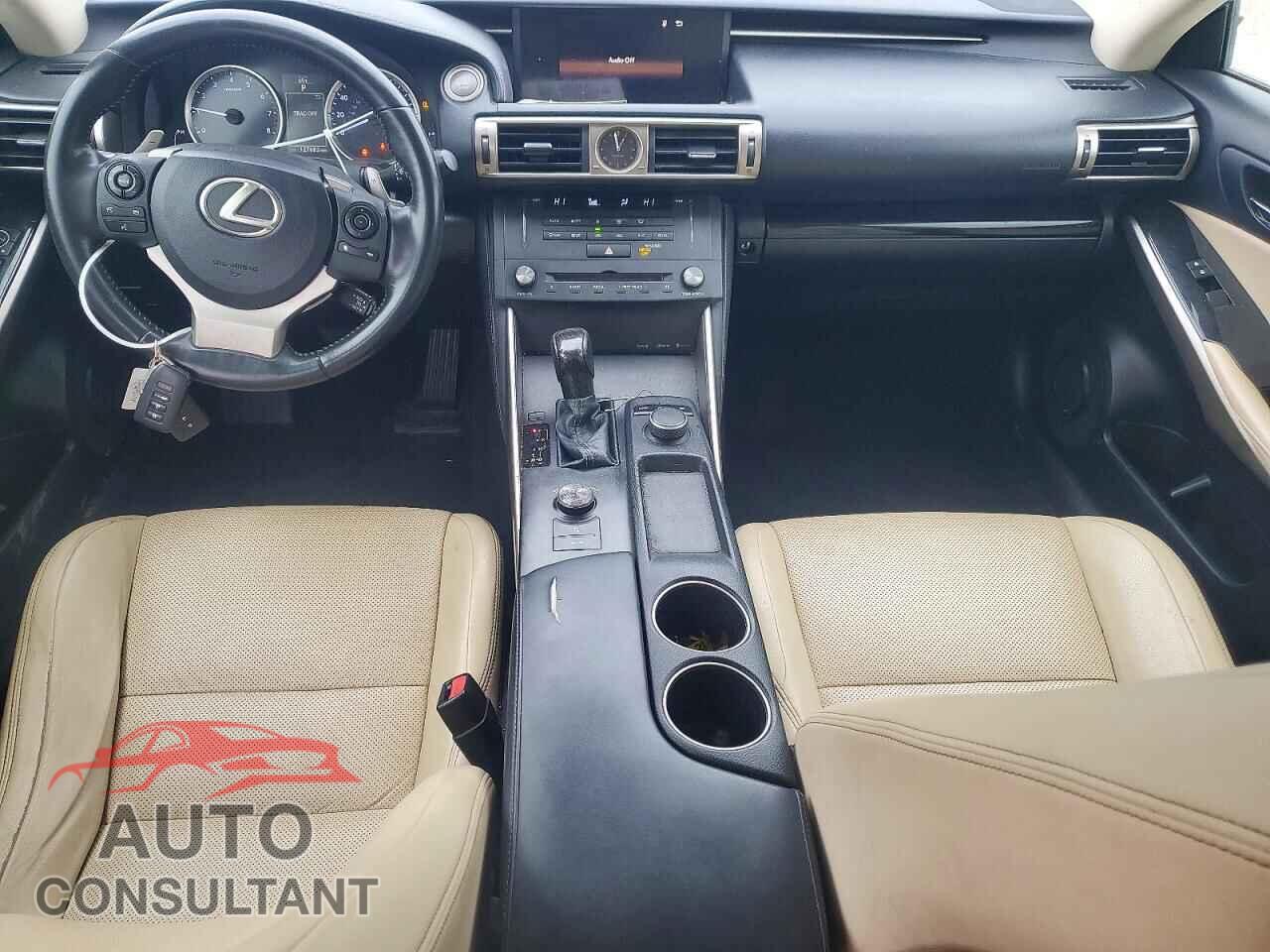 LEXUS IS 2015 - JTHBF1D24F5054257