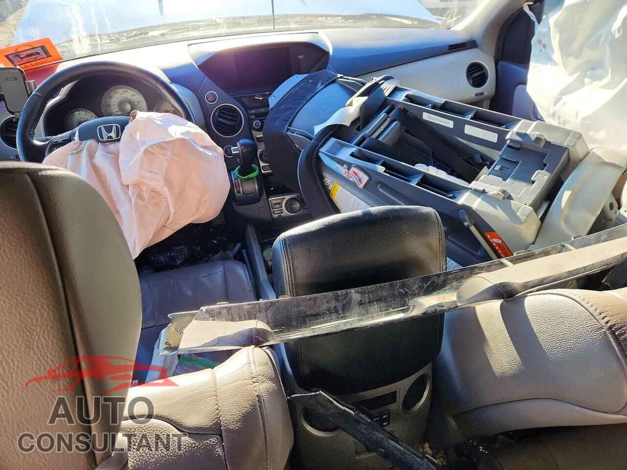 HONDA PILOT 2012 - 5FNYF4H79CB017783