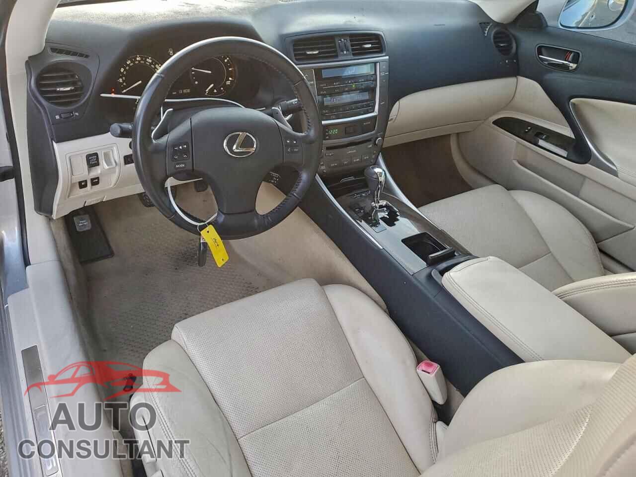 LEXUS IS 2010 - JTHFF2C28A2503247