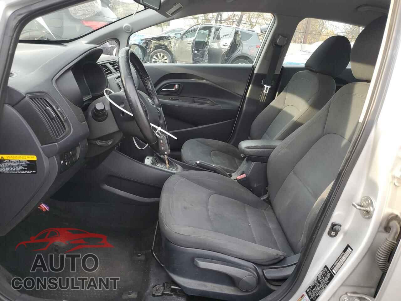 KIA RIO 2013 - KNADN4A37D6207701