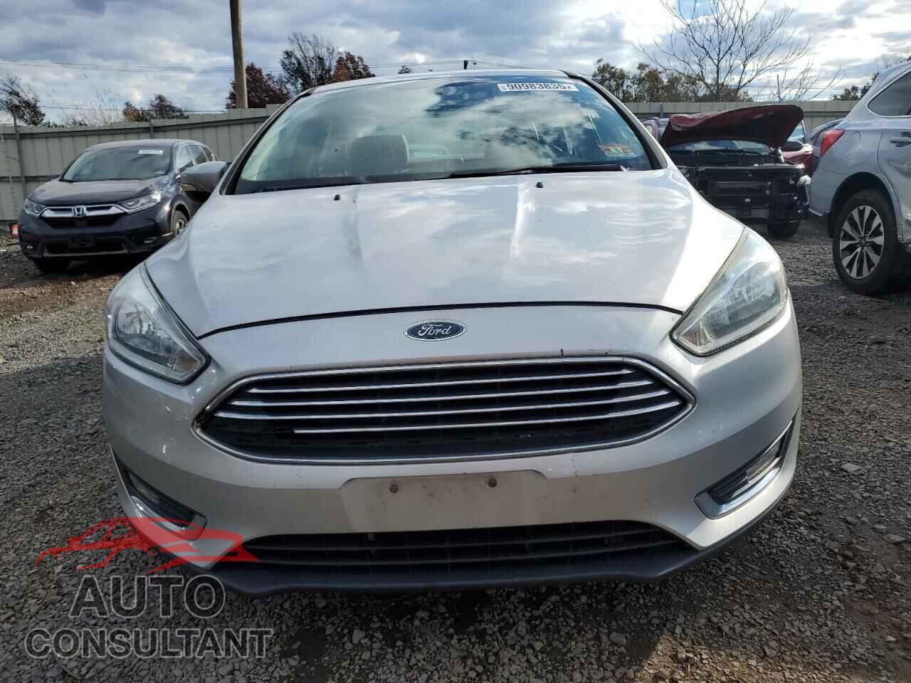 FORD FOCUS 2015 - 1FADP3J20FL304117