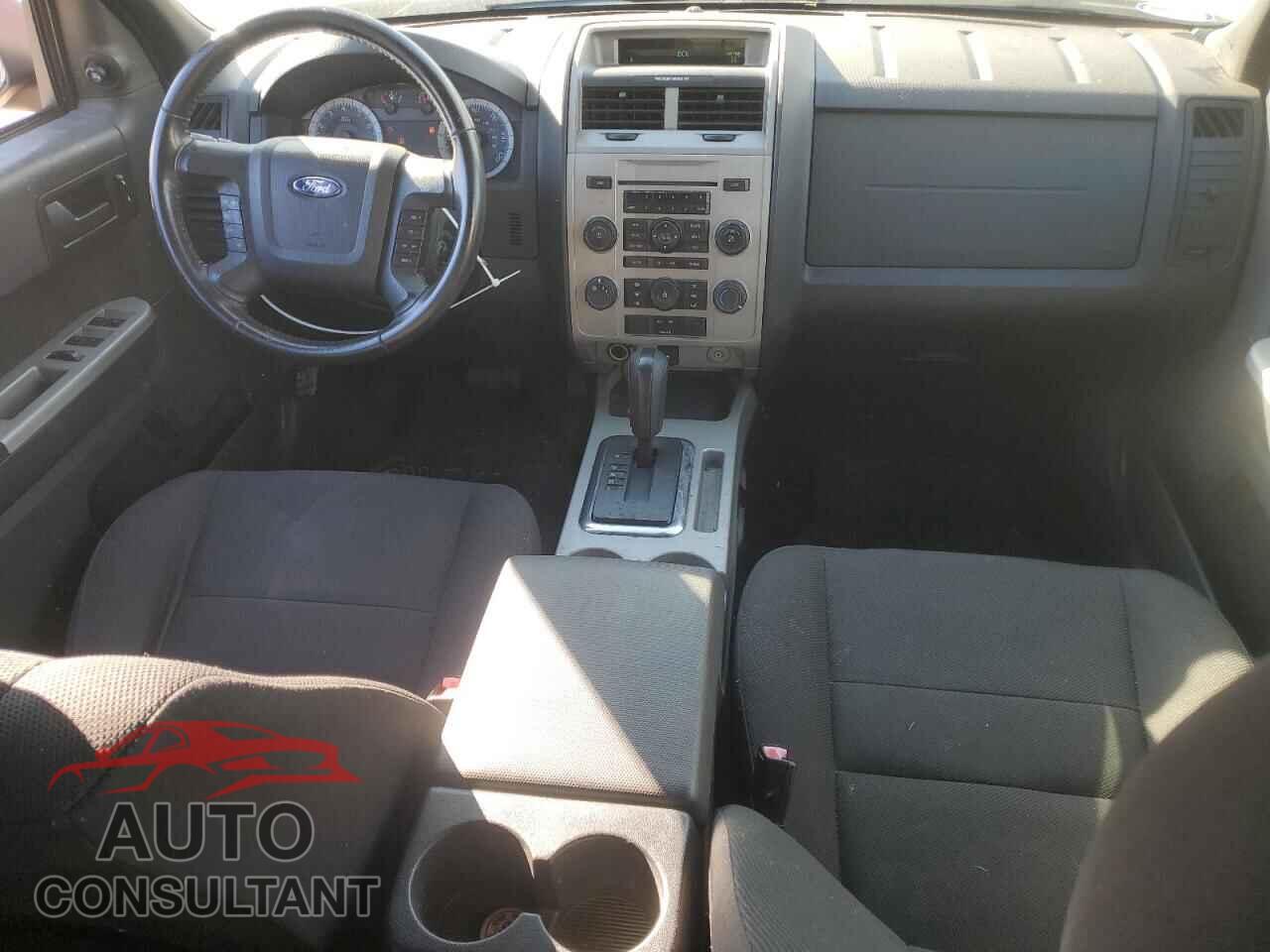 FORD ESCAPE 2010 - 1FMCU9D71AKA34737