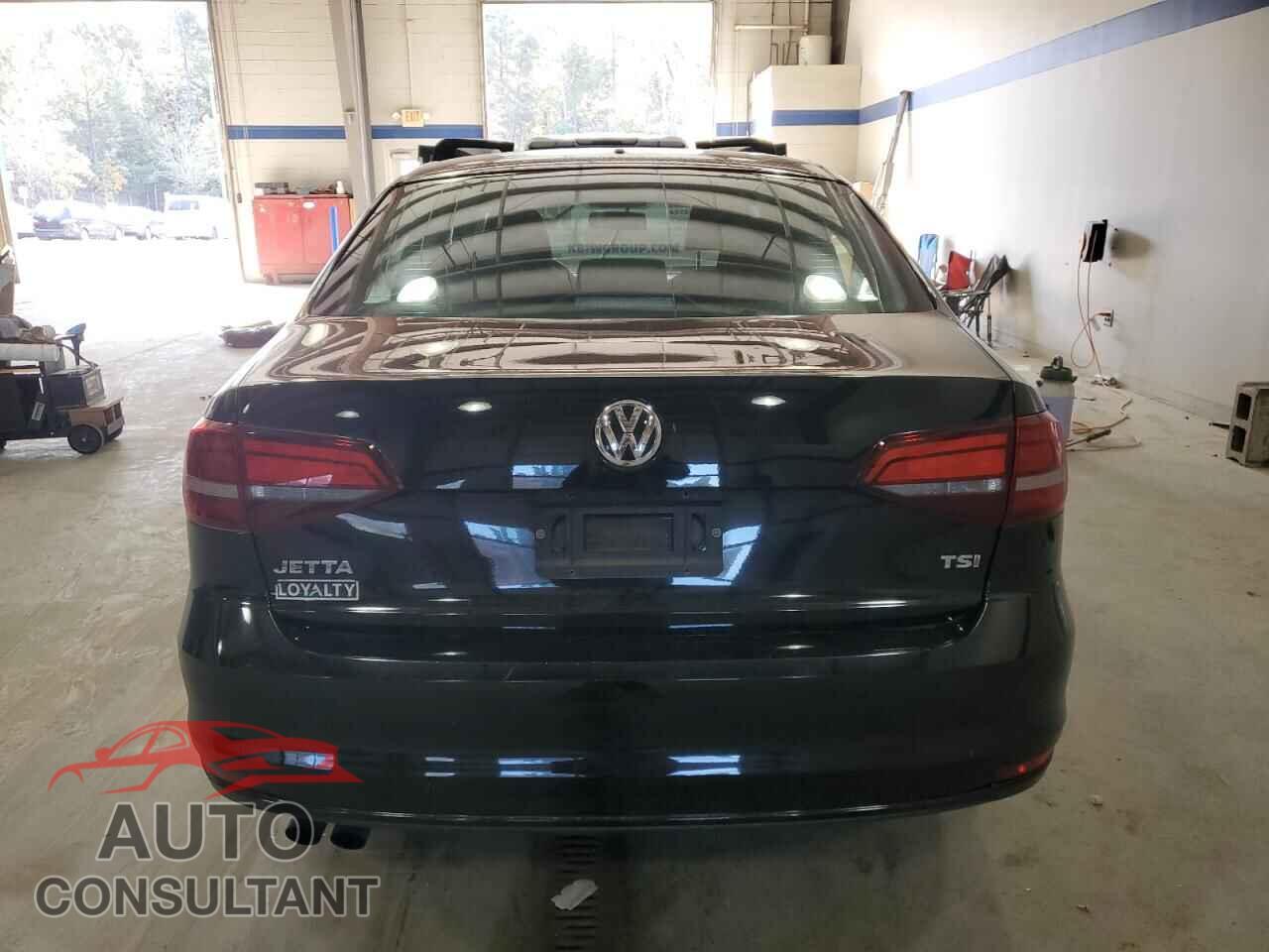 VOLKSWAGEN JETTA 2017 - 3VW2B7AJ8HM334012