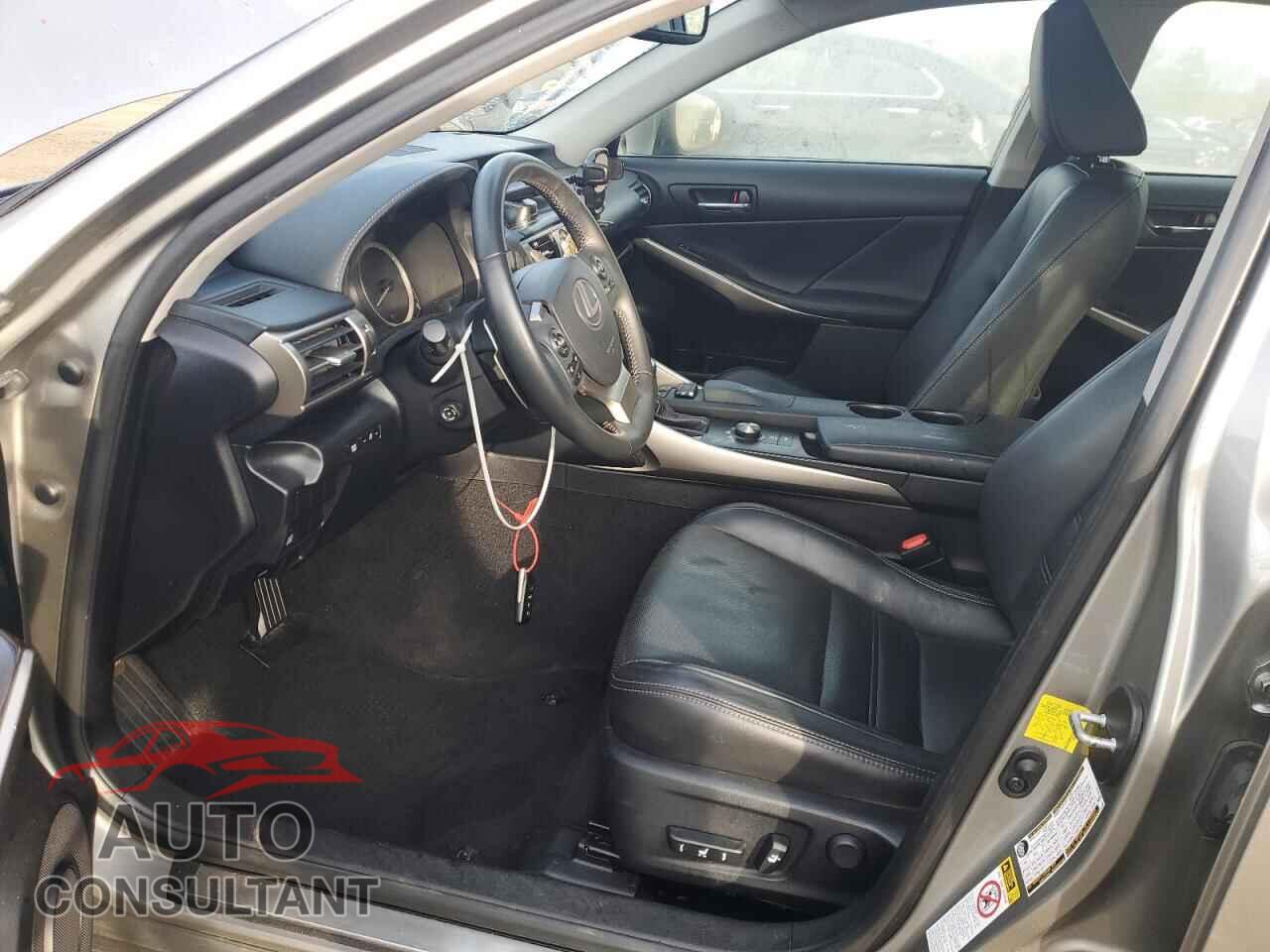 LEXUS IS 2015 - JTHCF1D25F5016394