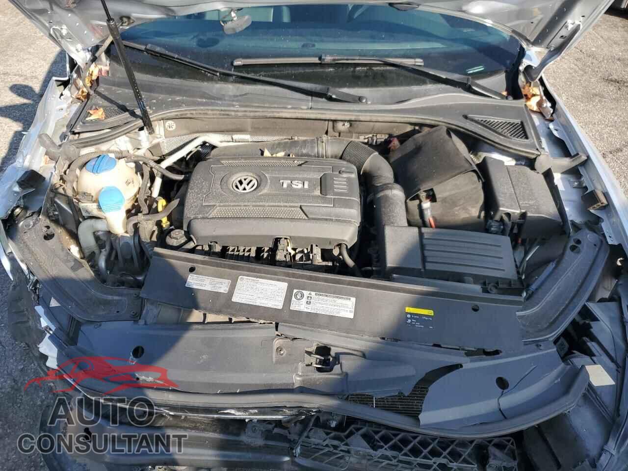 VOLKSWAGEN PASSAT 2017 - 1VWBT7A33HC048956