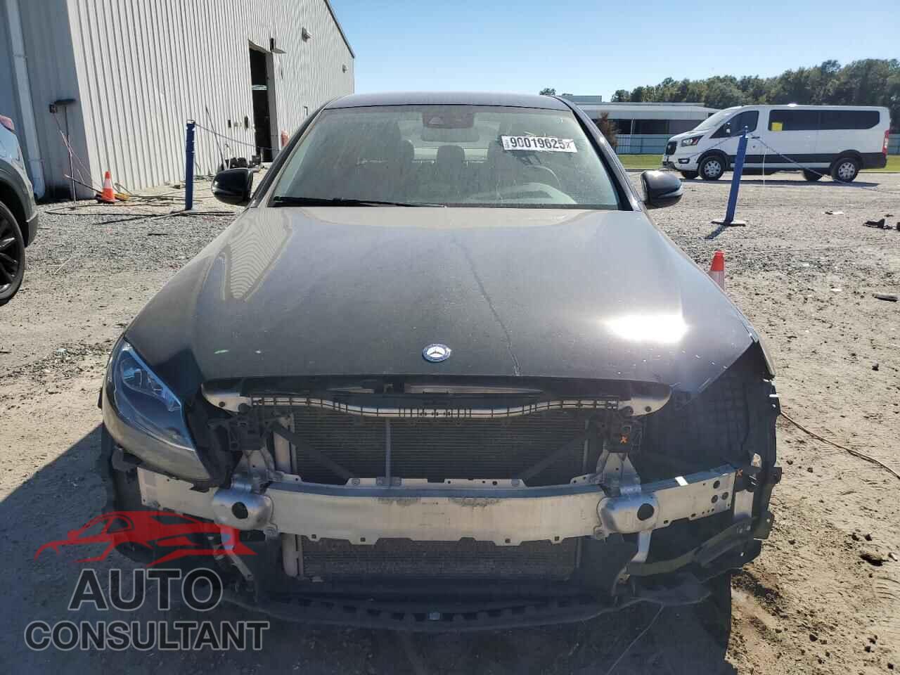 MERCEDES-BENZ C-CLASS 2017 - 55SWF4JB4HU190817