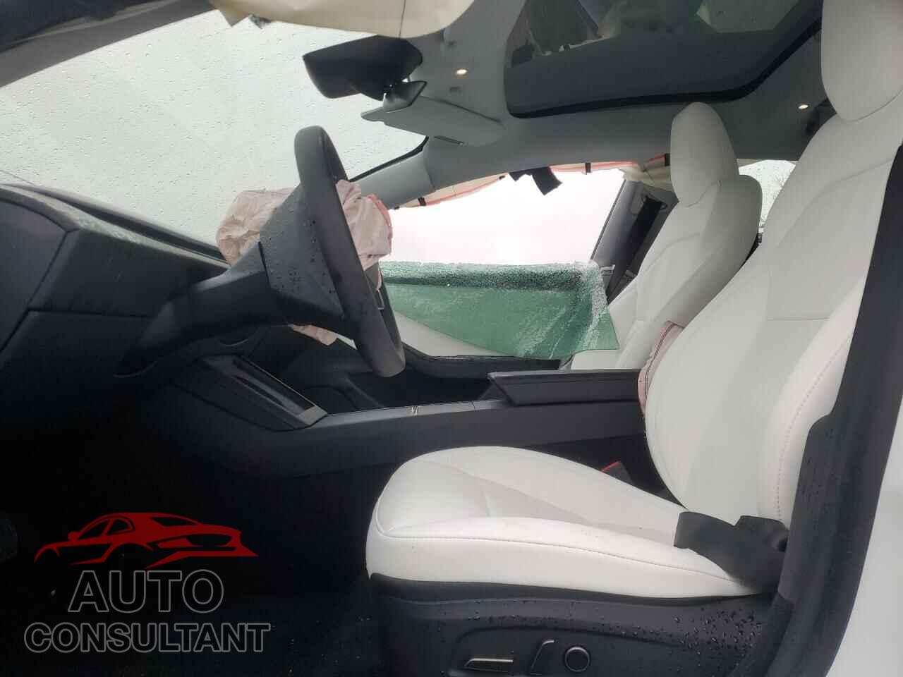 TESLA MODEL 3 2025 - 5YJ3E1EA1SF073615