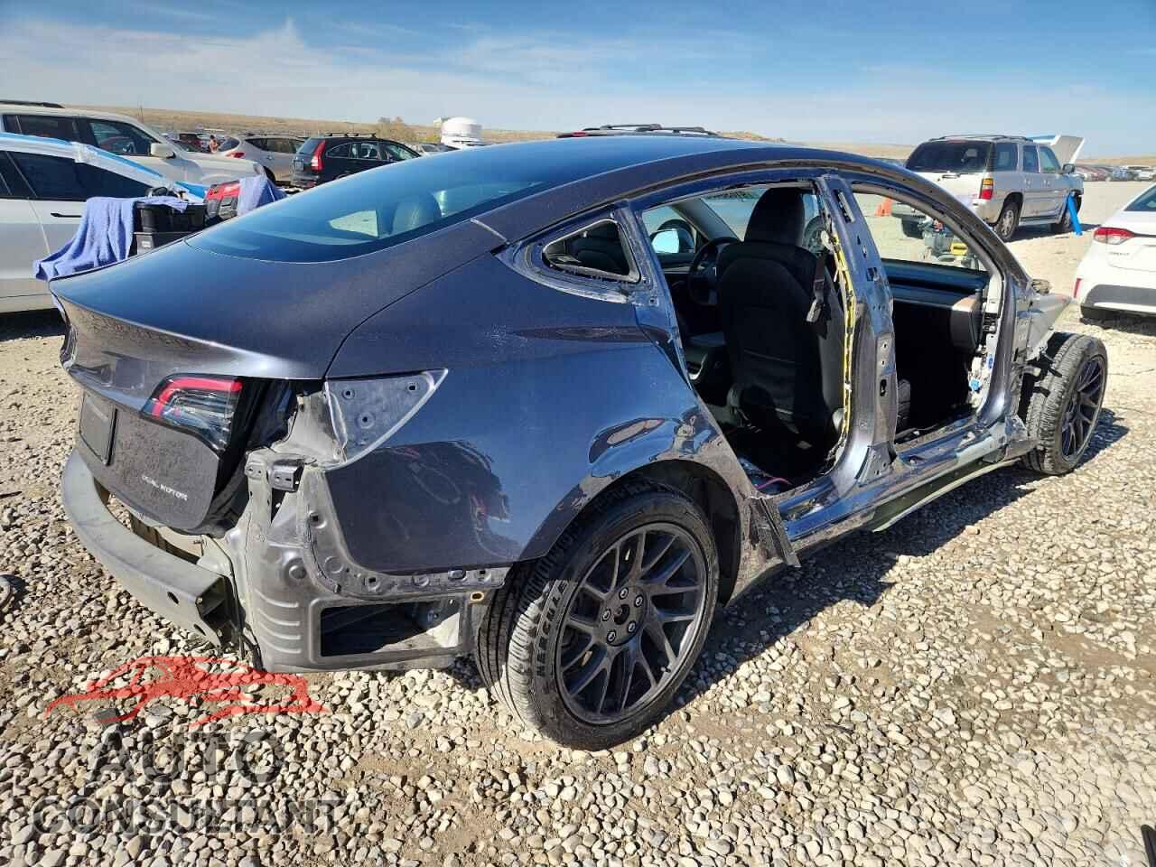 TESLA MODEL 3 2023 - 5YJ3E1EB8PF611355
