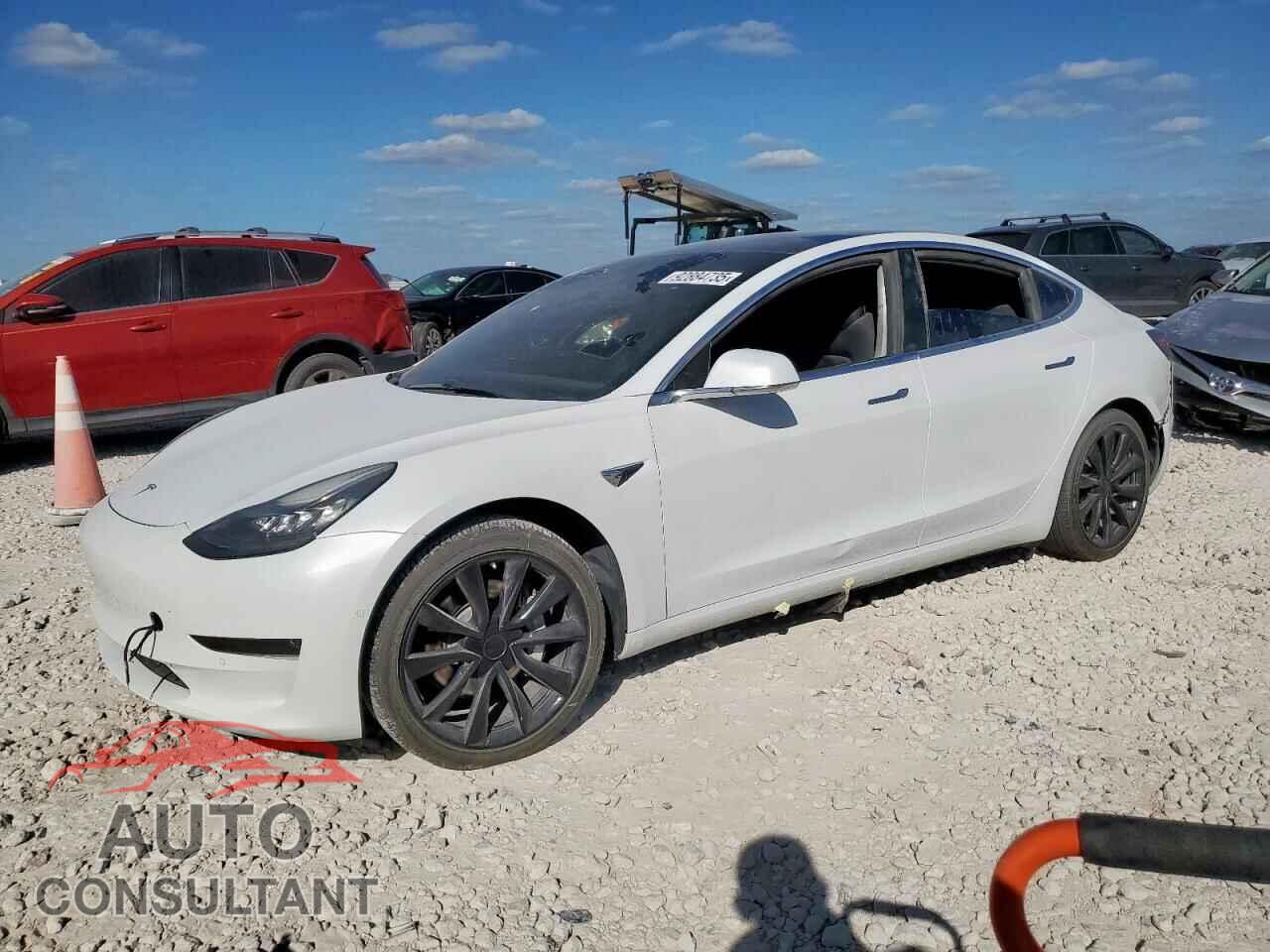 TESLA MODEL 3 2018 - 5YJ3E1EA8JF062352