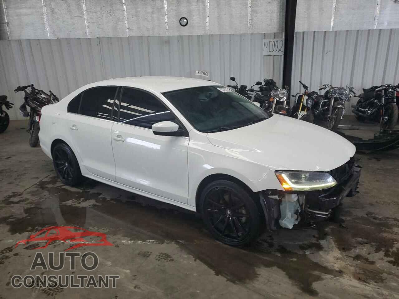 VOLKSWAGEN JETTA 2017 - 3VW2B7AJ5HM339975