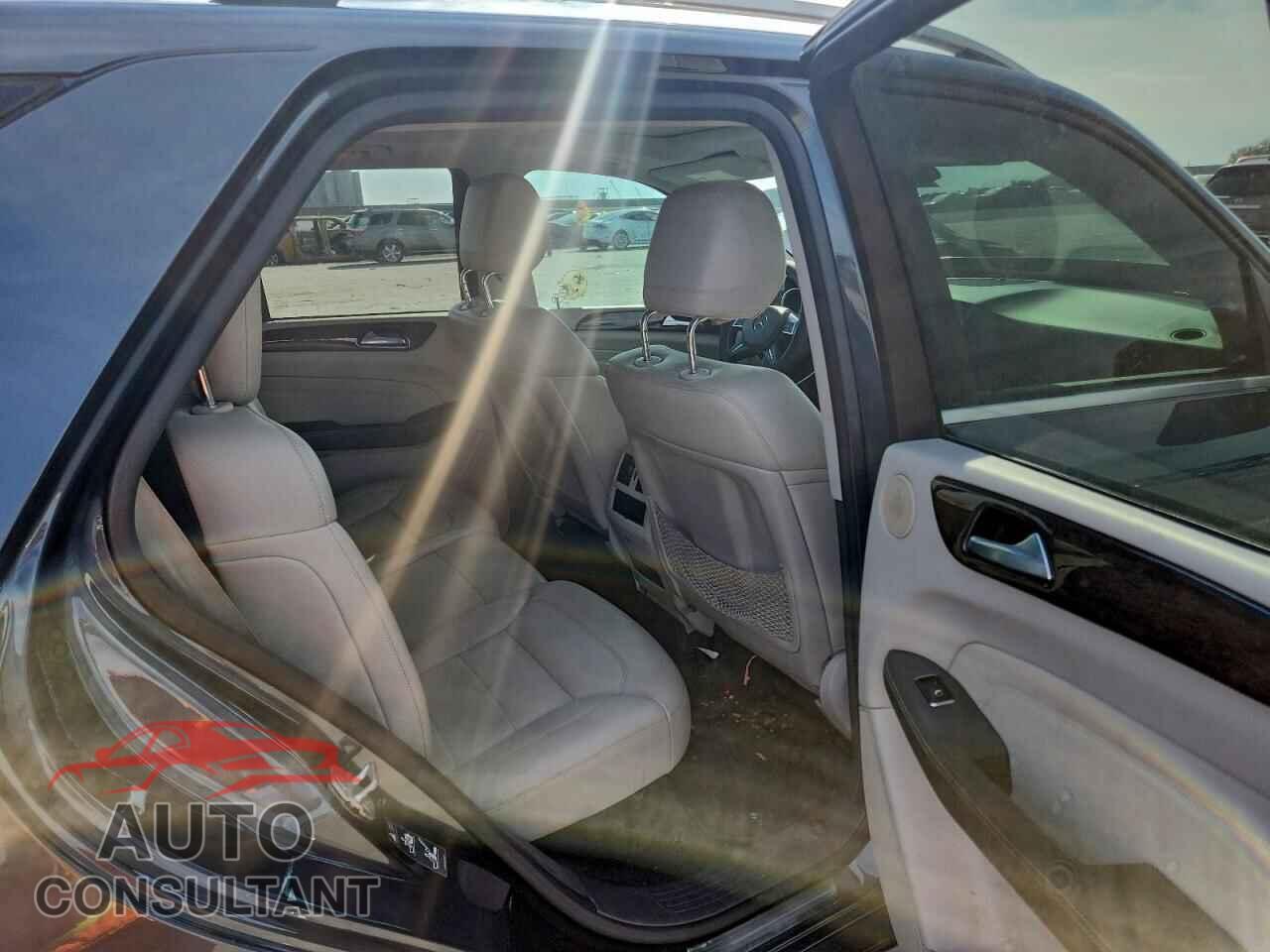 MERCEDES-BENZ M-CLASS 2012 - 4JGDA5HB3CA047454