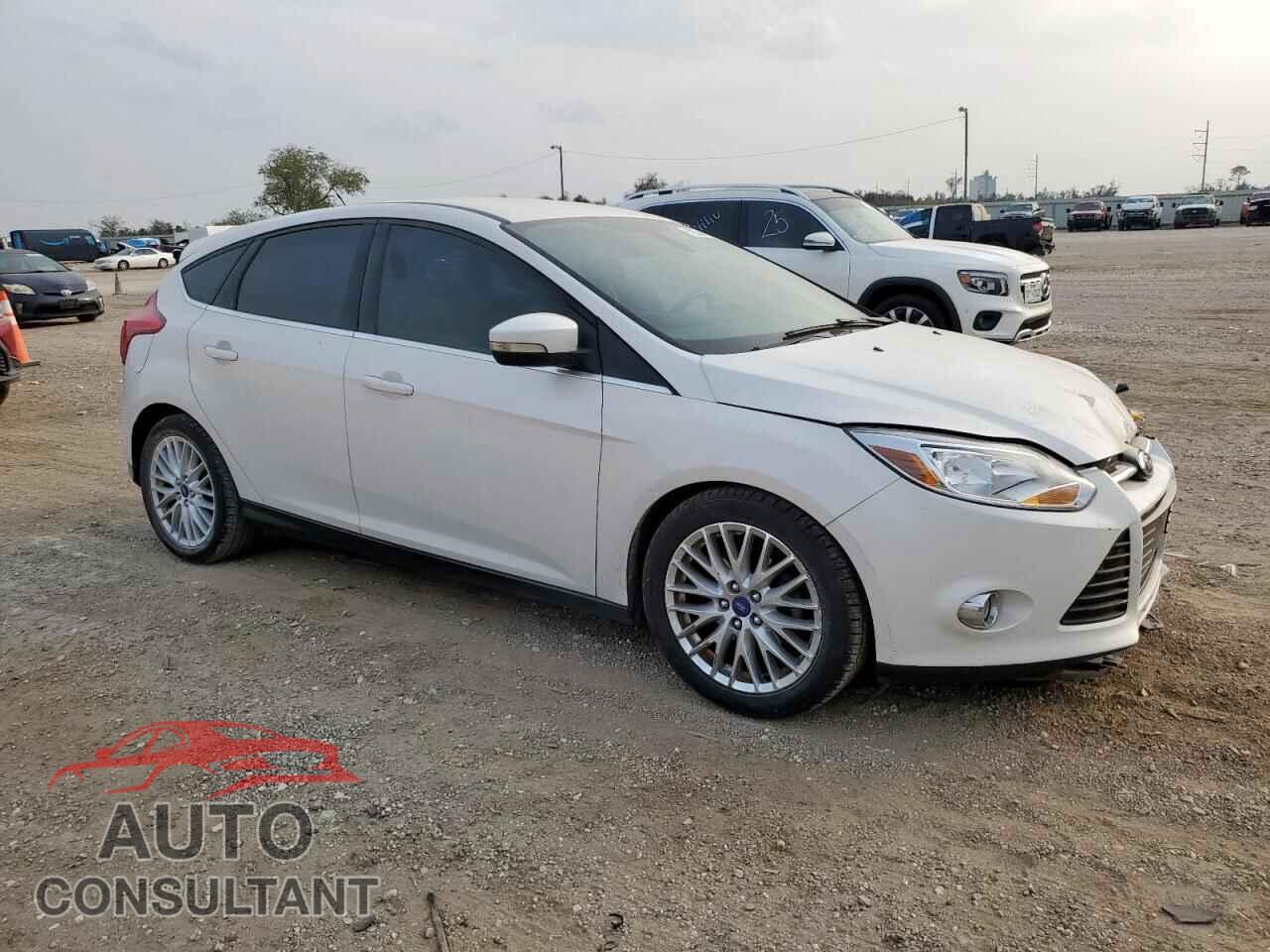 FORD FOCUS 2012 - 1FAHP3M25CL294547