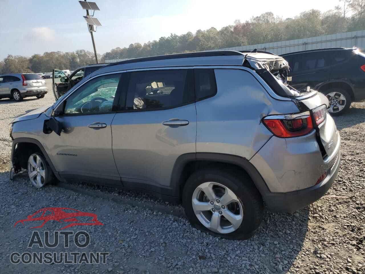 JEEP COMPASS 2018 - 3C4NJDBB7JT154556