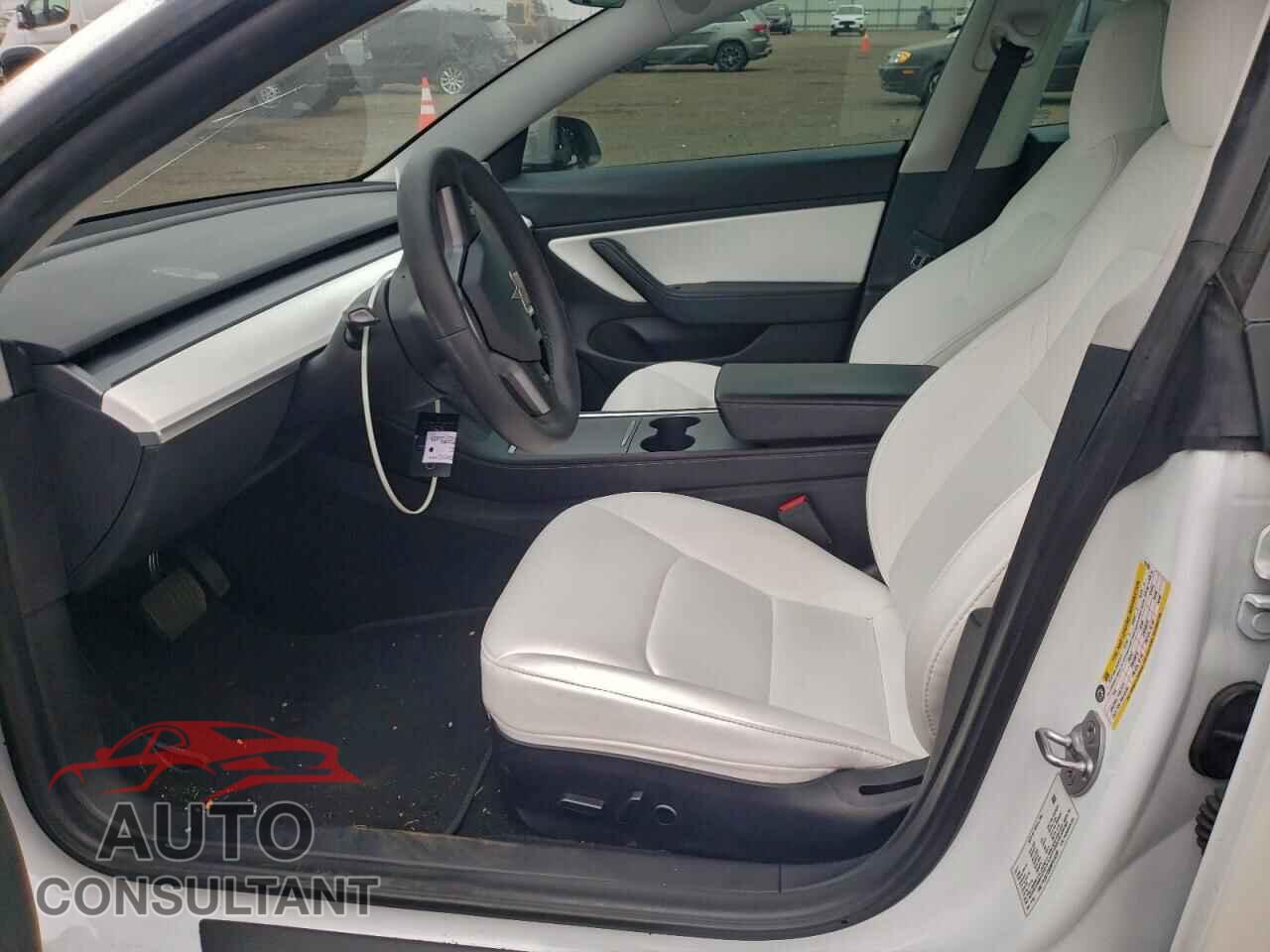TESLA MODEL 3 2021 - 5YJ3E1EB3MF919206