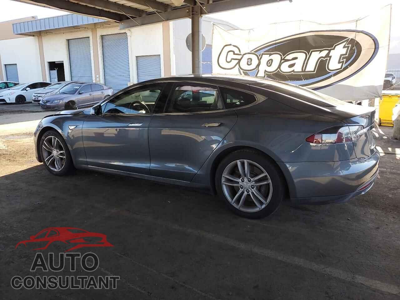 TESLA MODEL S 2013 - 5YJSA1CG5DFP08417